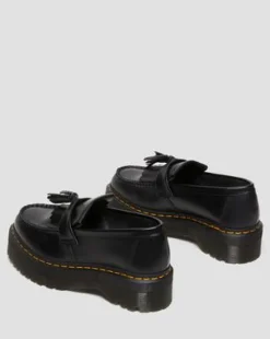 Adrian Quad Leather Platform Tassle -loaferit in Musta