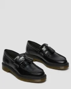 Adrian Smooth Leather Tassel -loaferit in Musta