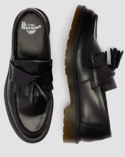 Adrian Smooth Leather Tassel -loaferit in Musta