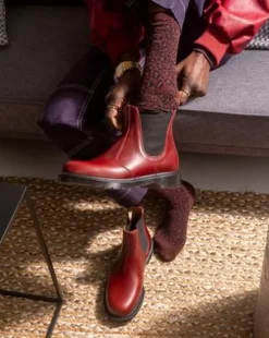 2976 Classic Calf Leather Chelsea -bootsit in Burgundi
