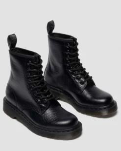 1460 Croc Emboss Leather -maiharit in Musta