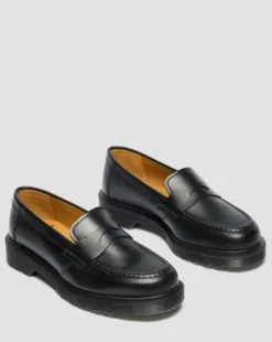Delapre Penny -loaferit in Musta