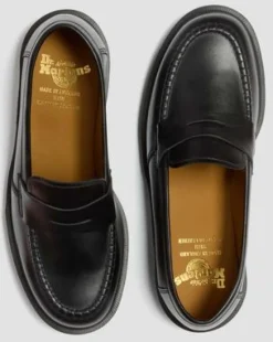 Delapre Penny -loaferit in Musta