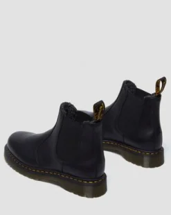 2976 Faux Fur Lined Grizzly Leather Chelsea -nilkkurit in Musta