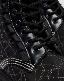 1460 Frill Leather Lace Up -maiharit in Musta
