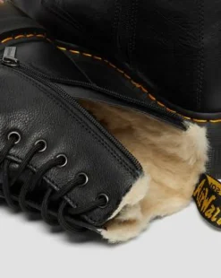 Jadon Faux Fur Lined Leather Platform -maiharit in Musta