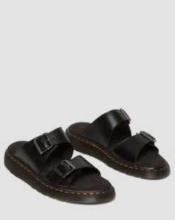 Josef Leather Buckle Slide -sandaalit in Musta