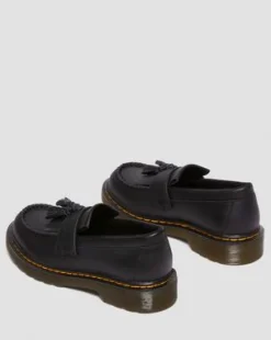 Junior Adrian -loaferit in Musta