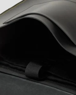 Kiev Leather Box Laptop -reppu in Musta