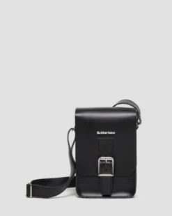 Kiev Smooth Leather Vertical Crossbody -laukku in Musta