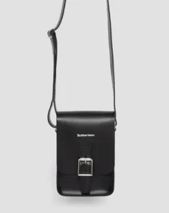 Kiev Smooth Leather Vertical Crossbody -laukku in Musta