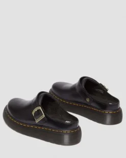 Laketen Leather Platform Mules in Musta