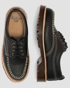 Lowell Wild Grain Leather Moc Toe -kengät in Musta