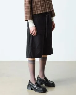 MAYBOLE SQUARE TOE RUCHED NAHKA-LOAFERIT in Musta