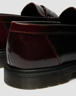 Mayfare Rub Off Leather -loaferit in Kirsikanpunainen