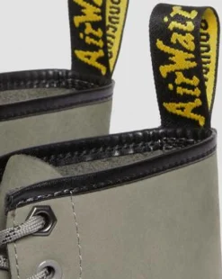 1460 Milled Nubuck Leather Lace Up -maiharit in Nickel Grey