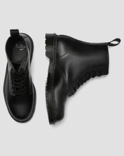 1460 Mono Leather Lace Up -maiharit in Musta