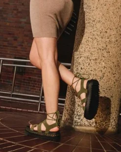 Nartilla Tumbled Nubuck Leather Gladiator -sandaalit in Muted Olive