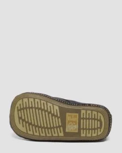 Newborn 1460 Auburn Leather -tossut in Musta