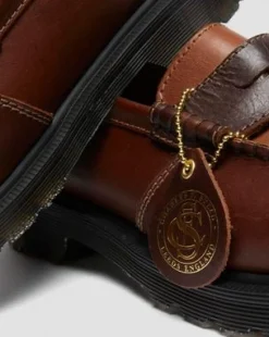 Penton Classic Calf Leather -loaferit in Ruskea