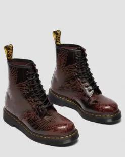 1460 Phoenix Arcadia Rub Off Leather-maiharit in Kirsikanpunainen