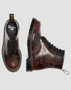 1460 Phoenix Arcadia Rub Off Leather-maiharit in Kirsikanpunainen