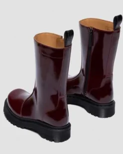 Rejena Laquered Leather -saappaat in Kirsikanpunainen
