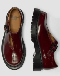 Rejena Mary Jane Laquered Leather -kengät in Kirsikanpunainen