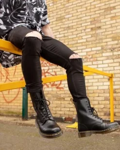 1490 Smooth Leather High Lace Up -maiharit in Musta