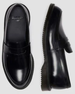 Temara Polished Smooth -kiiltävänahkaiset loaferit in Musta