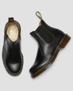 2976 Vintage Made in England Chelsea -bootsit in Musta