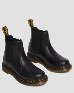 2976 Virginia Leather Chelsea -nilkkurit in Musta