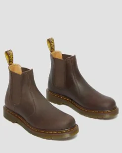 2976 Yellow Stitch Crazy Horse Chelsea -bootsit in Tummanruskea
